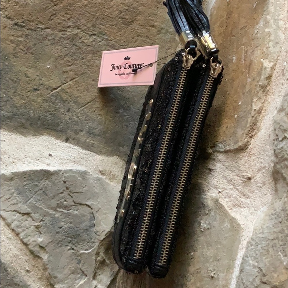 Juicy Couture Blk/Gold Sequin Wristlet - Picture 3 of 4